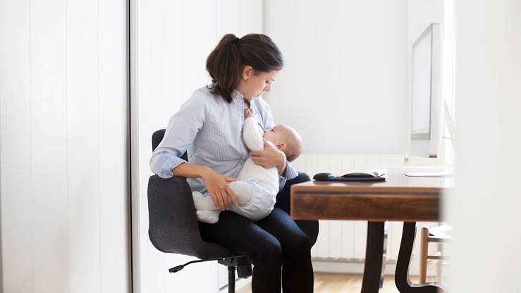Balancing breastfeeding while working